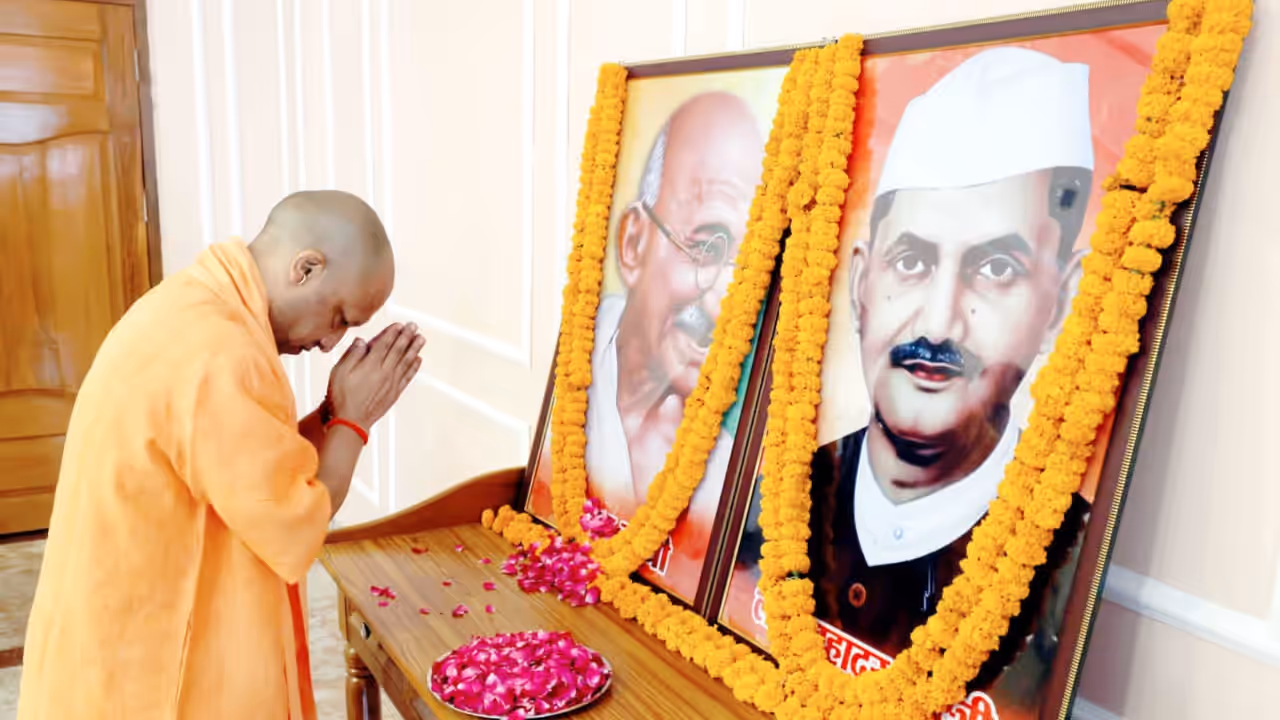  gandhi shastri jayanti 2025 cm yogi gorakhpur speech