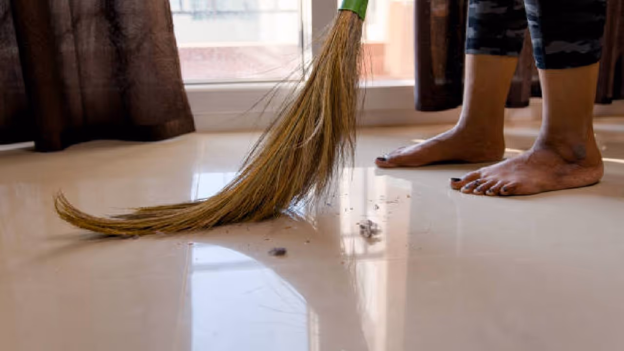 Vastu tips for broom Vastu tips for broom
