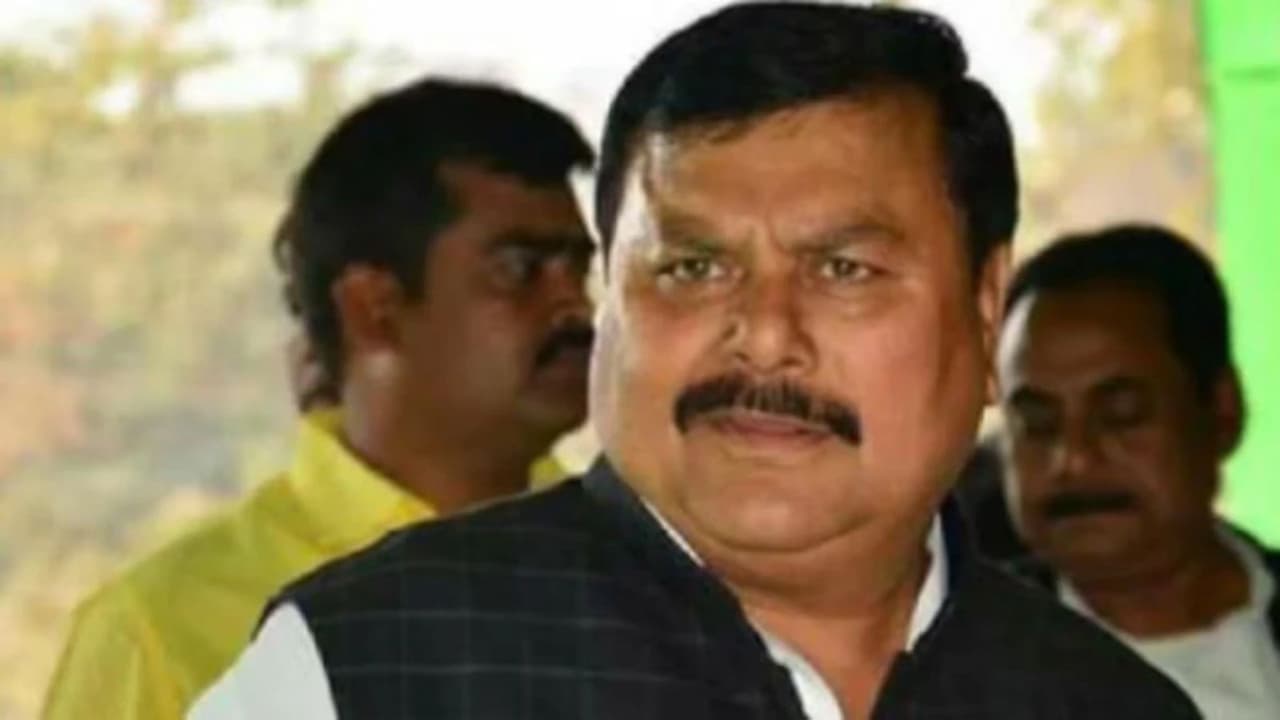 MP Surendra Yadav MP Surendra Yadav