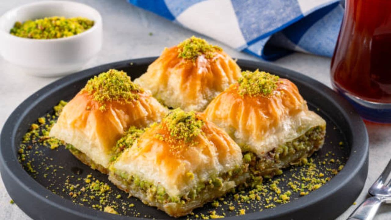 maida baklava recipe 