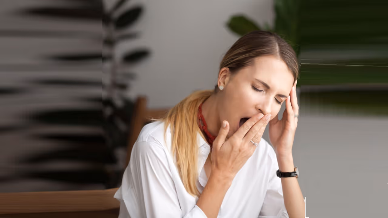 सर्दियों में क्यों ज्यादा नींद आती है