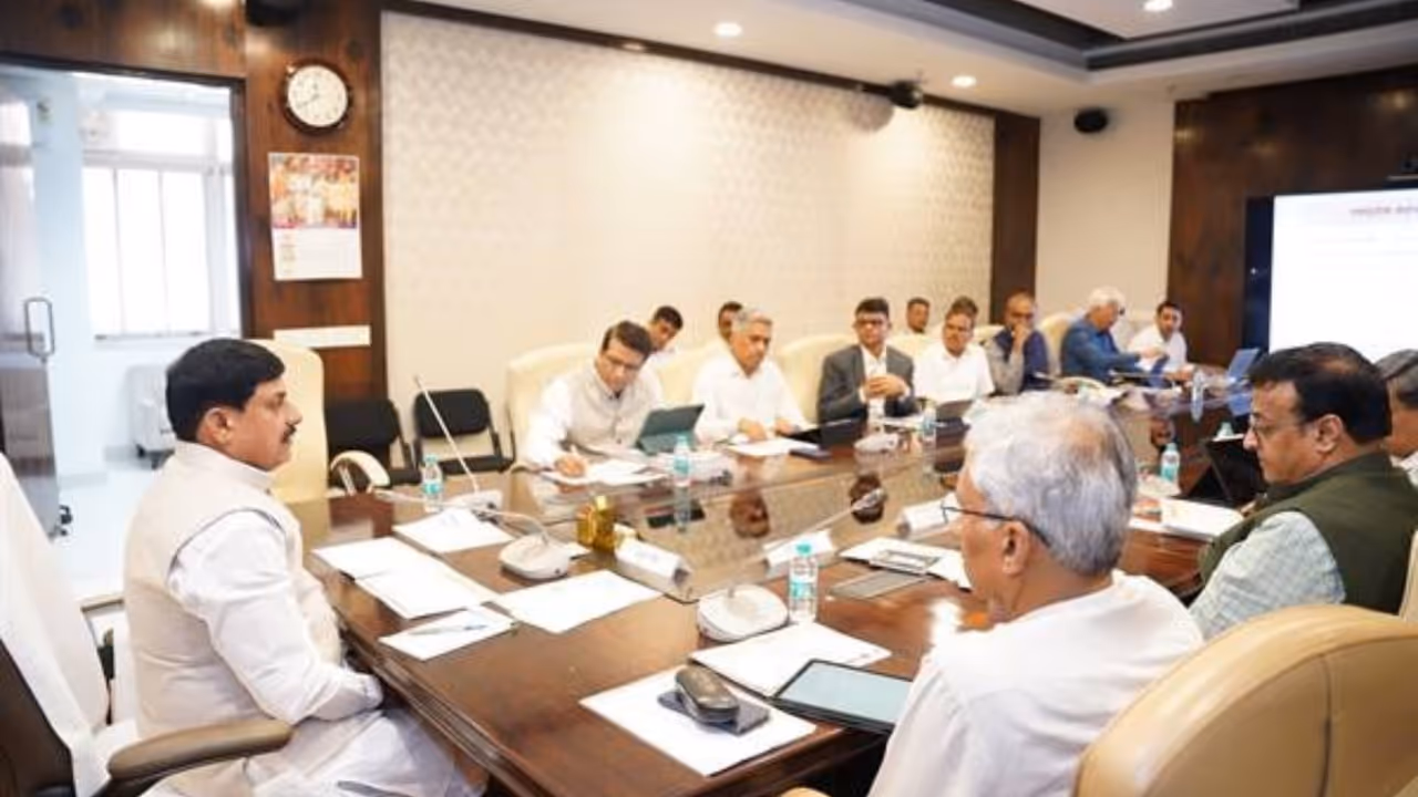 mp foundation day 2025 udyog rozgar varsh theme