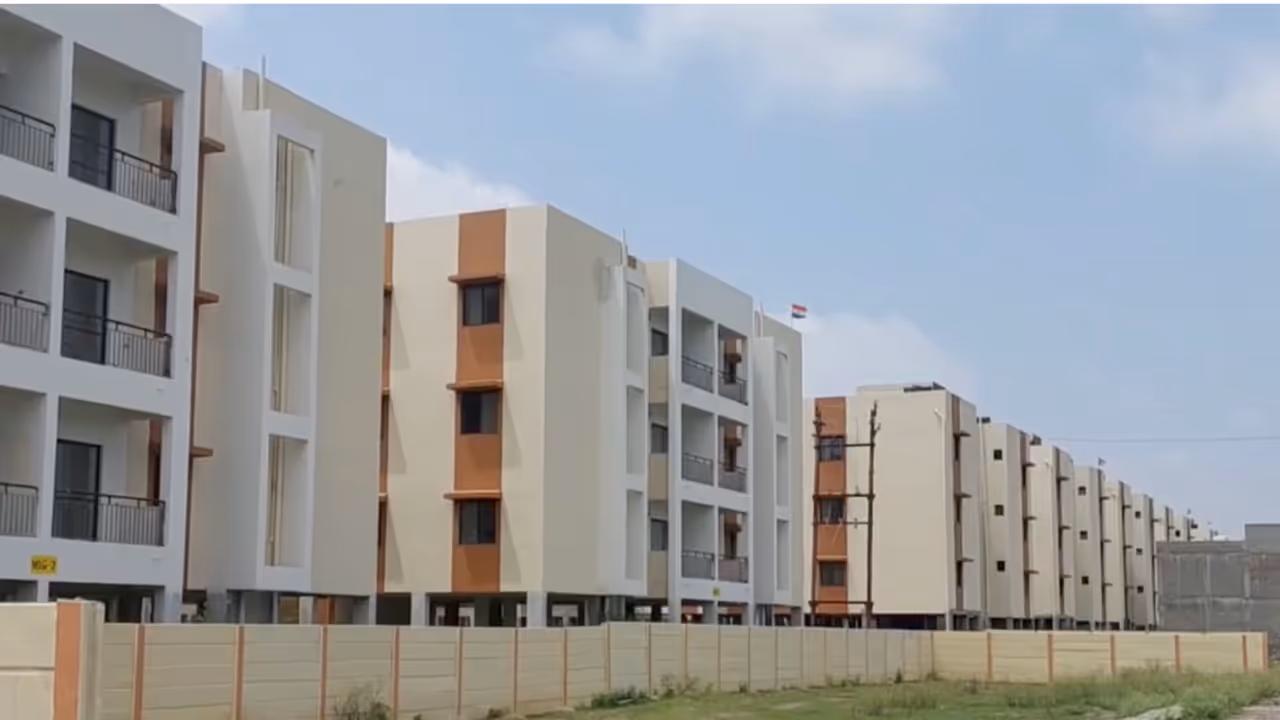 dhanteras pm awas yojana mp neemuch home ceremony news