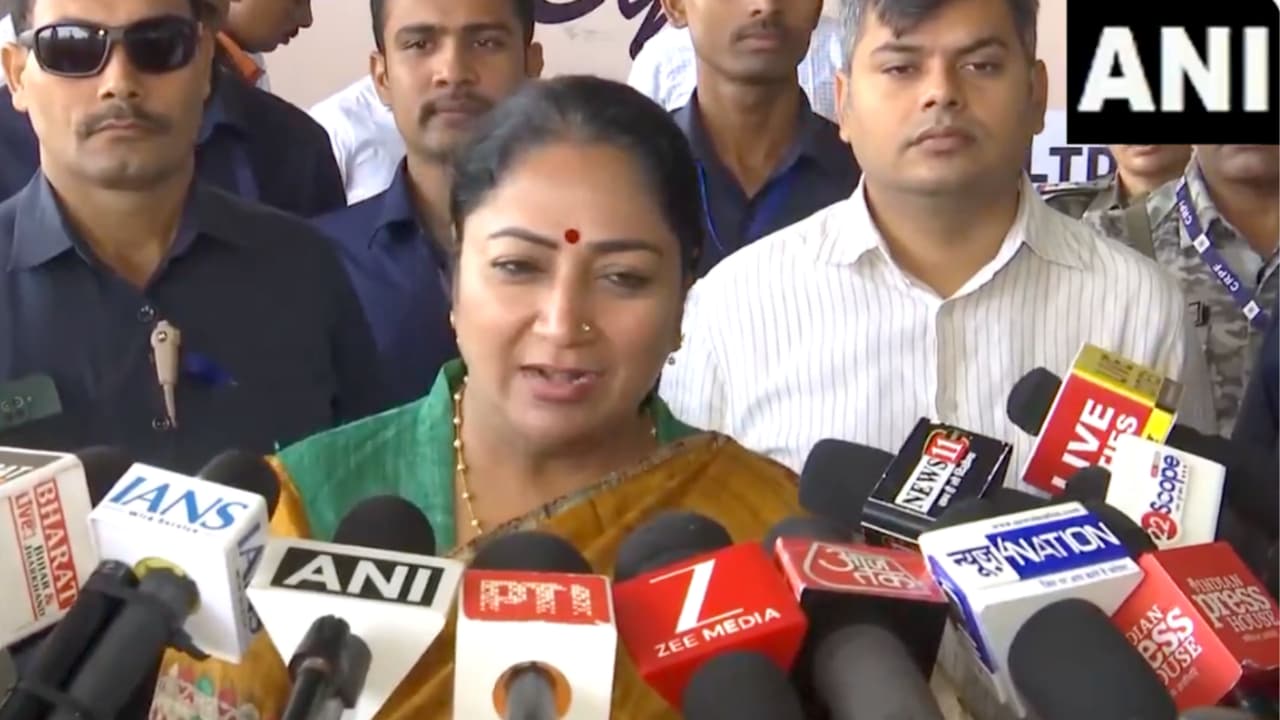 bihar election 2025 rekha gupta statement naayak vs khalnayak