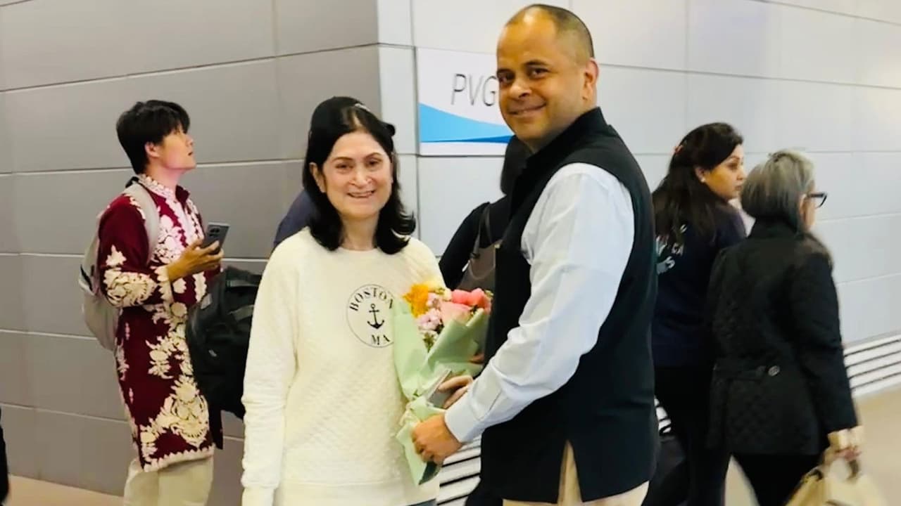 India China Flight Resume