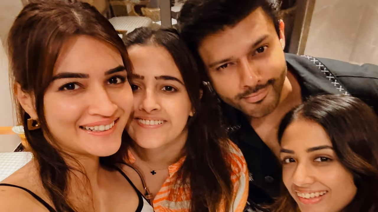 kriti sanon sister nupur wedding kriti sanon sister nupur wedding