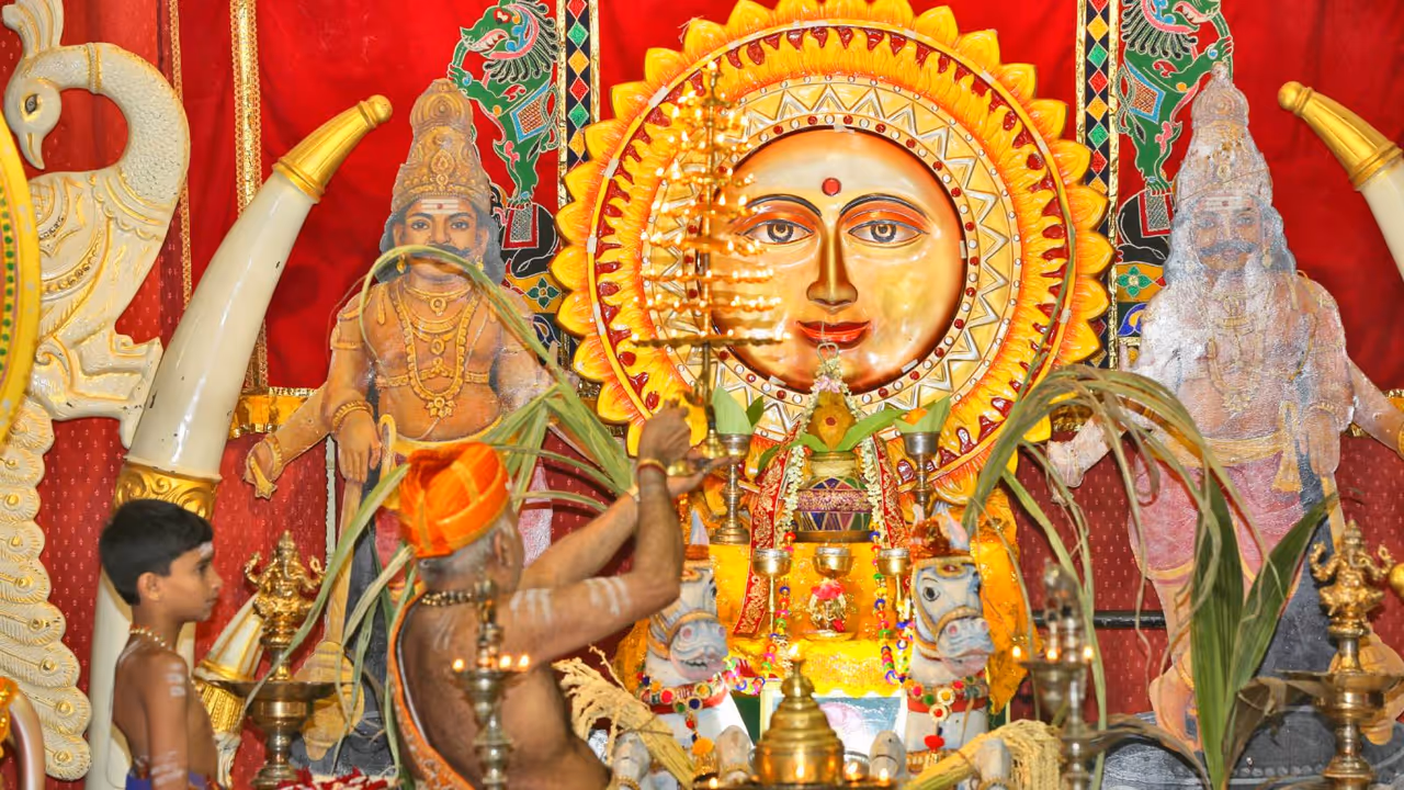 Surya Chalisa Surya Chalisa