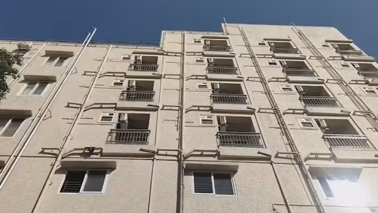 fall from hotel balcony Bengaluru fall from hotel balcony Bengaluru