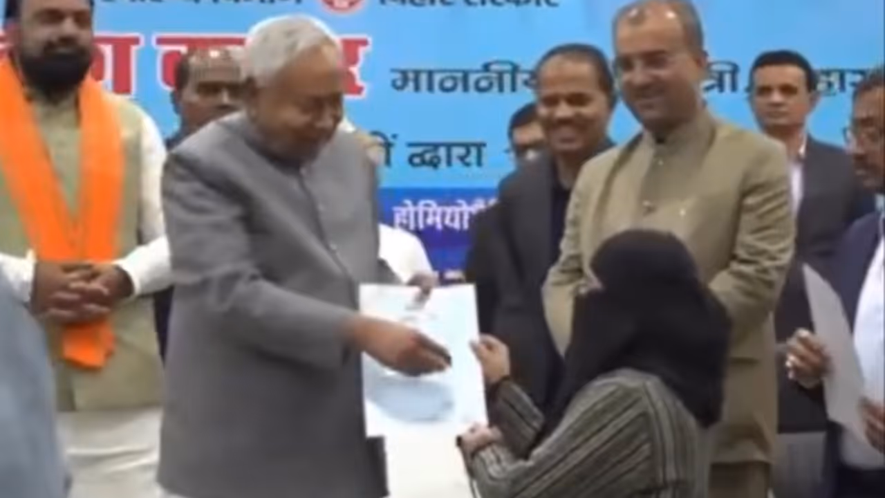 cm nitish kumar hijab controversy cm nitish kumar hijab controversy