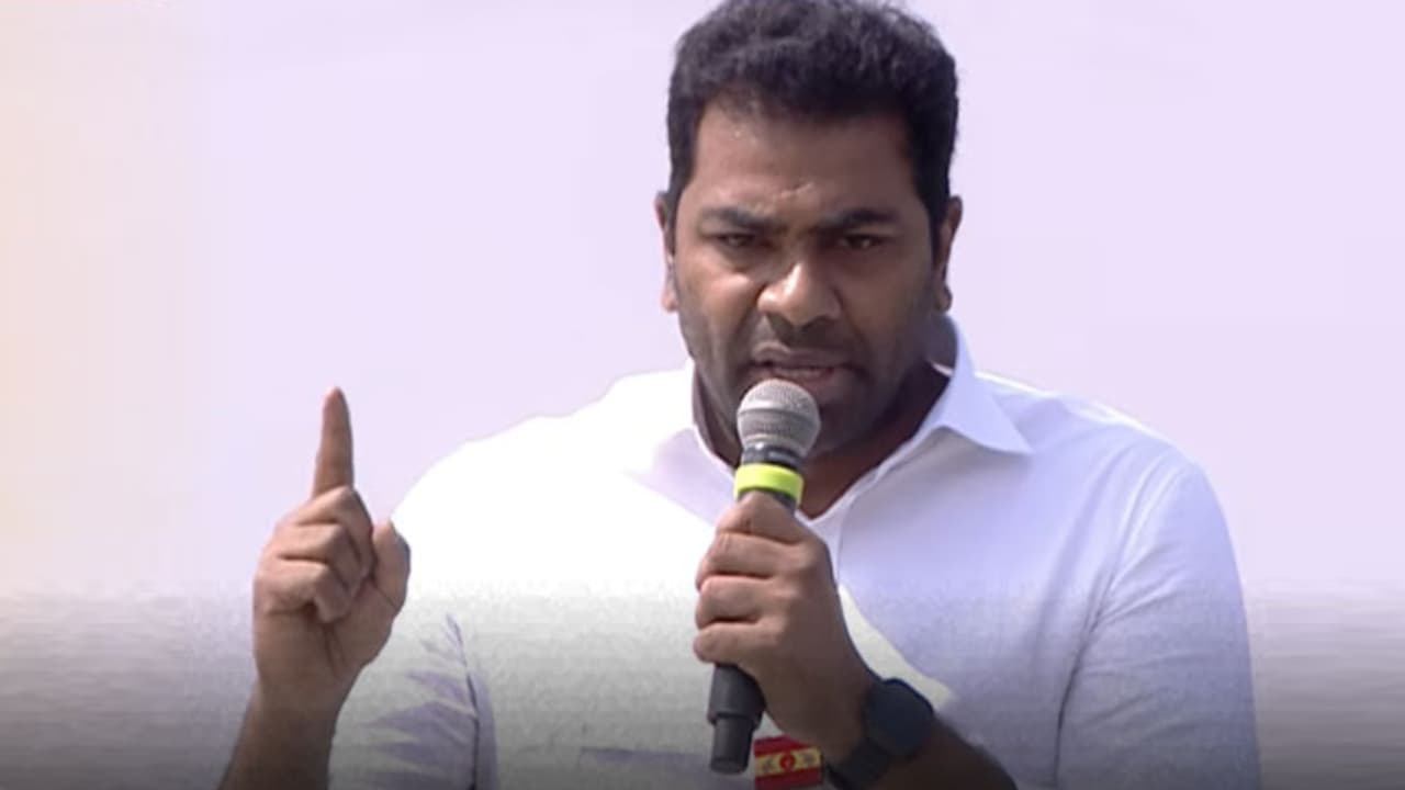 ரஜினியை சீண்டிய ஆதவ் அர்ஜுனா.. பொங்கியெழுந்த பாஜக, கூட்டணி கட்சிகள்..  விஜய்க்கு தலைவலி! | Aadhav Arjuna Provokes Rajinikanth Fury Bjp Allies Slam  Tvk Vijay Faces New Headache ...