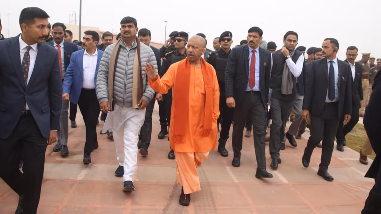 cm yogi adityanath cm yogi adityanath