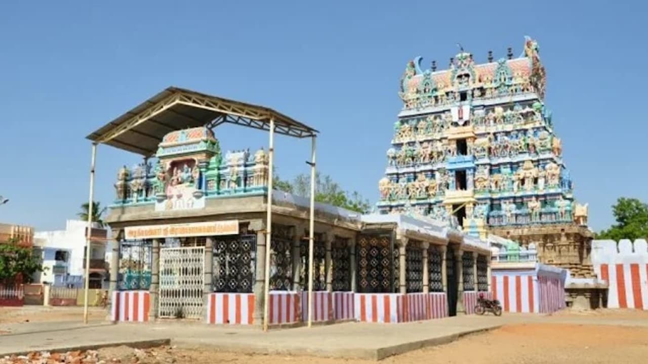Rajagopala Swamy temple girl to boy miracle Spiritual in Tamil Mannarkovil Rajagopala Swamy temple girl to boy miracle Spiritual in Tamil Mannarkovil