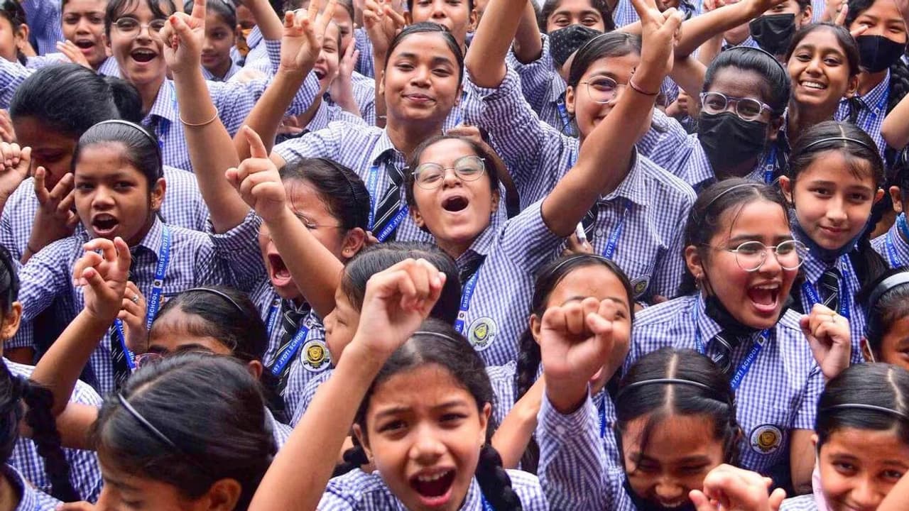 up holi holiday 2026 cm yogi adityanath salary announcement march holiday up holi holiday 2026 cm yogi adityanath salary announcement march holiday