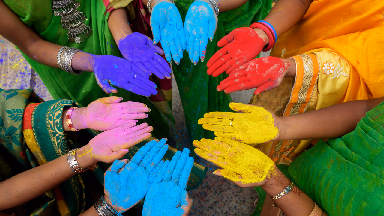 Rashir upor Holi er provab Rashir upor Holi er provab