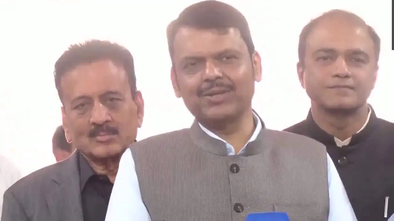 Fadnavis Congratulates Team India, Says Maharashtra Assembly Will Pass Resolution Fadnavis Congratulates Team India, Says Maharashtra Assembly Will Pass Resolution
