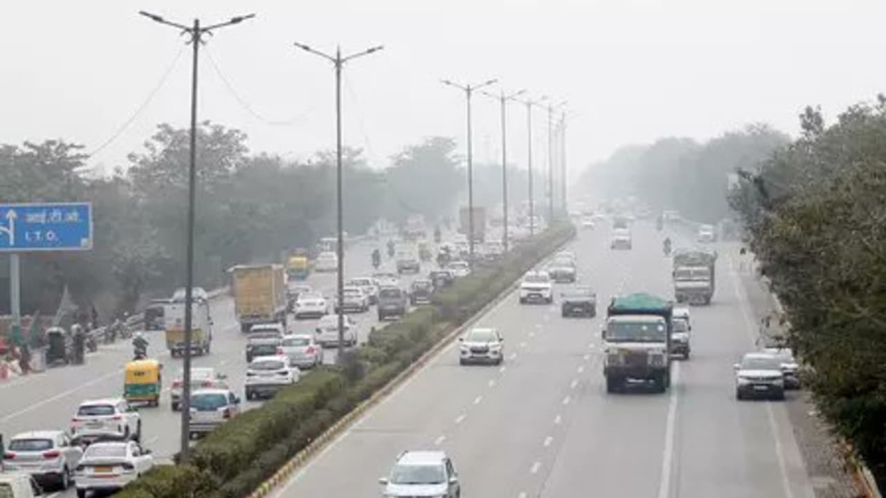 delhi ncr rain thunderstorm weather alert imd yellow orange alert temperature drop pre monsoon update delhi ncr rain thunderstorm weather alert imd yellow orange alert temperature drop pre monsoon update