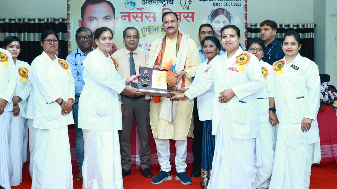 International Nurses Day: छत्तीसगढ़ स्वास्थ्य मंत्री की बड़ी घोषणा, बदले  नर्सिंग स्टाफ के पदनाम | International Nurses Day Chhattisgarh Health  Minister Shyam Bihari Jaiswal Announce Nursing ...