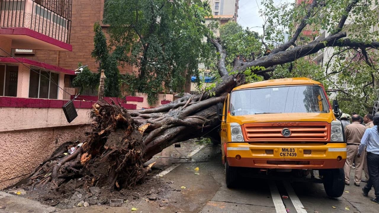 Chembur Bus Accident Chembur Bus Accident