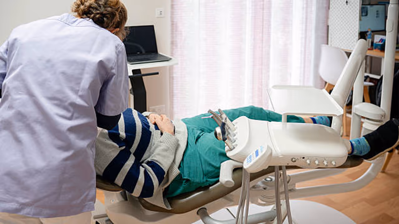 Dentist Dentist