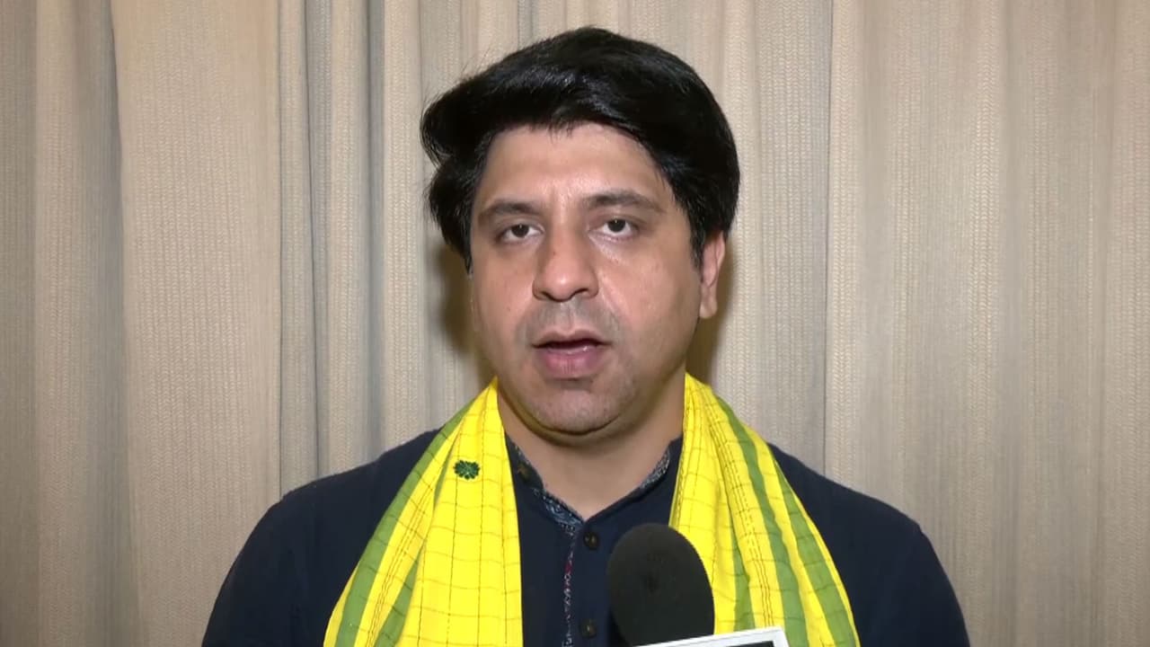 Shehzad Poonawalla Resigns Shehzad Poonawalla Resigns