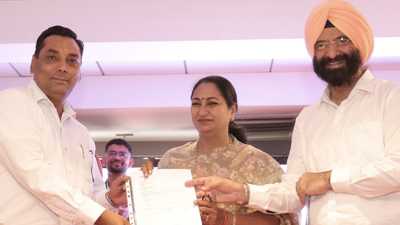Delhi CM Rekha Gupta’s Big MSME Push: Skills, Technology, Finance and Markets in Focus Delhi CM Rekha Gupta’s Big MSME Push: Skills, Technology, Finance and Markets in Focus