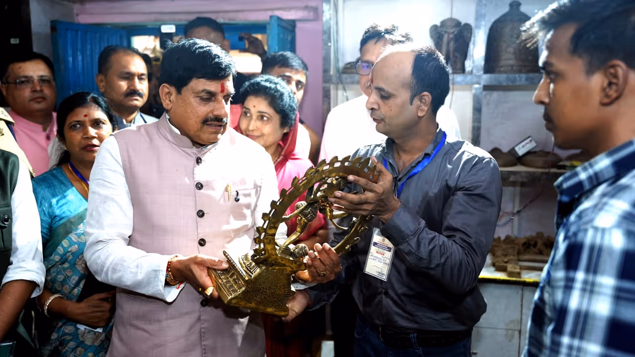 cm mohan yadav tikamgarh employment traditional skills gaushala grant cm mohan yadav tikamgarh employment traditional skills gaushala grant