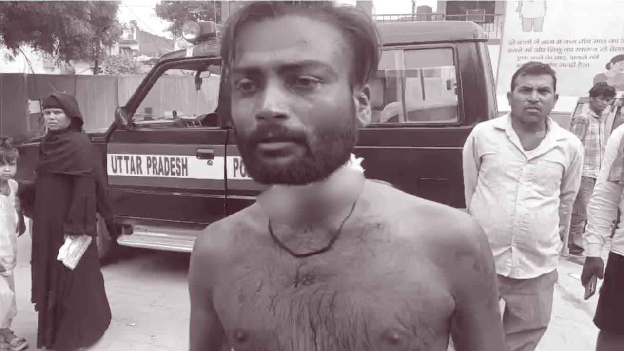 Sitapur Firecracker Dispute Reaches Police Station Youth Injures Himself With Blade Sitapur Firecracker Dispute Reaches Police Station Youth Injures Himself With Blade