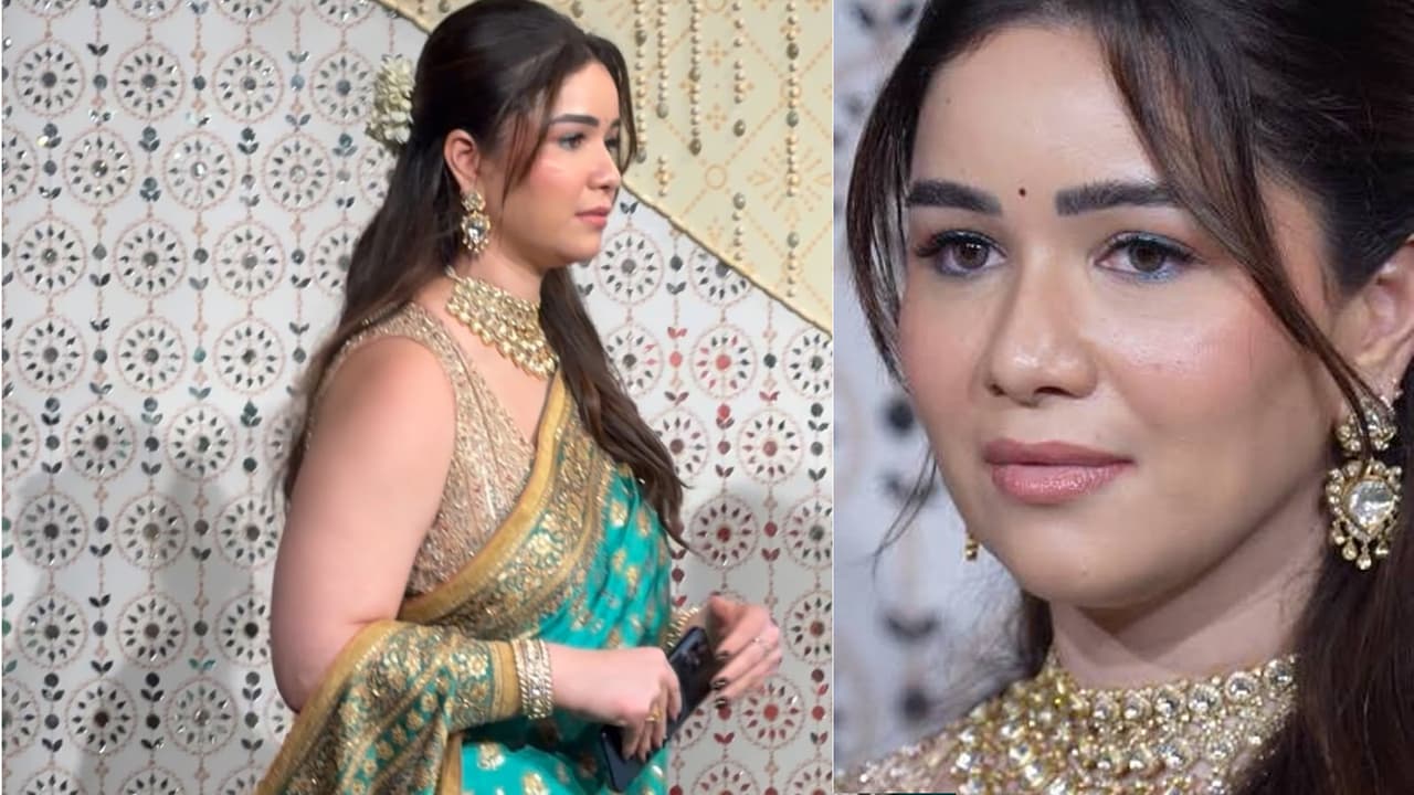Sara Tendulkar Steals The Spotlight In Embellished Peacock Green Saree At Ambani Ganpati Celebration — WATCH Sara Tendulkar Steals The Spotlight In Embellished Peacock Green Saree At Ambani Ganpati Celebration — WATCH