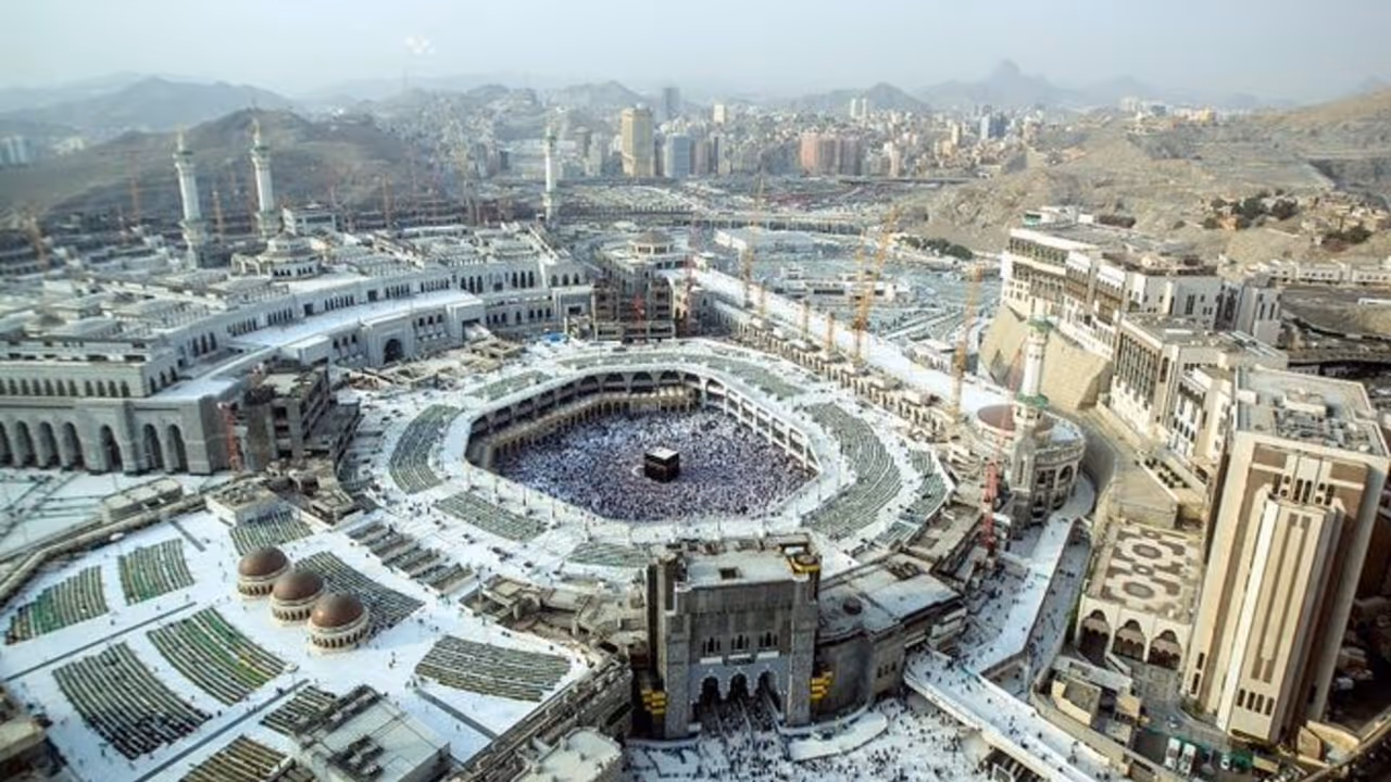 mecca air raid alert houthi attack saudi arabia yemen red sea crisis mecca air raid alert houthi attack saudi arabia yemen red sea crisis