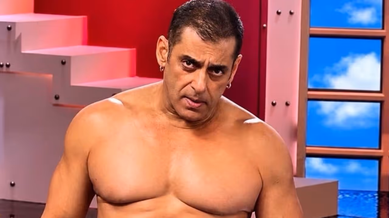 Bigg Boss 20 Salman Khan Vs Sofia Hayat Bigg Boss 20 Salman Khan Vs Sofia Hayat