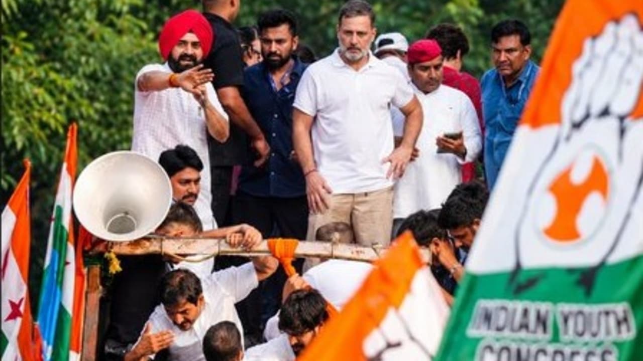 rahul gandhi sir petition supreme court 14 defects 220 rupees court fee election commission 0 rahul gandhi sir petition supreme court 14 defects 220 rupees court fee election commission 0