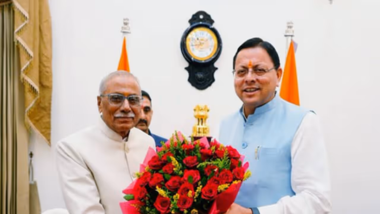 CM Dhami Welcomes Uttarakhand Governor Dhal Singh Bisen, Highlights His Political and Administrative Experience CM Dhami Welcomes Uttarakhand Governor Dhal Singh Bisen, Highlights His Political and Administrative Experience