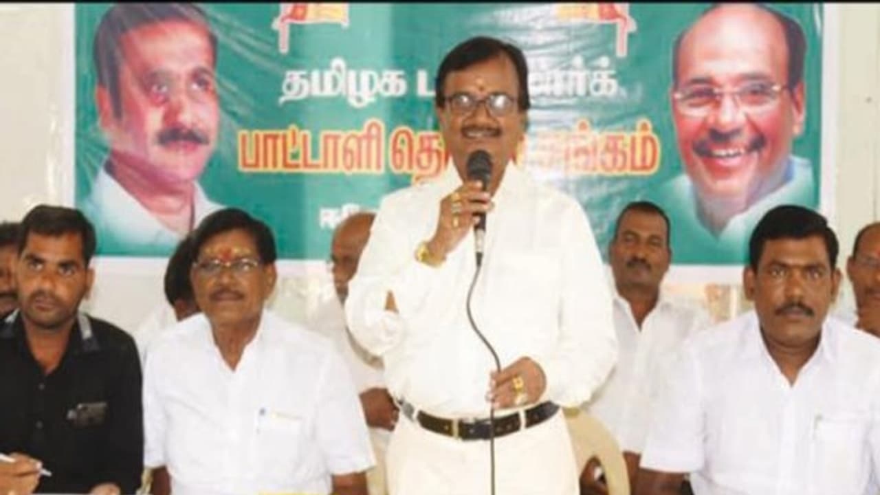 டாஸ்மாக் ஊழியர்களுக்கு அரசுப் பணி பாட்டாளி தொழிற்சங்கம் வலியுறுத்தல்... டாஸ்மாக் ஊழியர்களுக்கு அரசுப் பணி பாட்டாளி தொழிற்சங்கம் வலியுறுத்தல்...