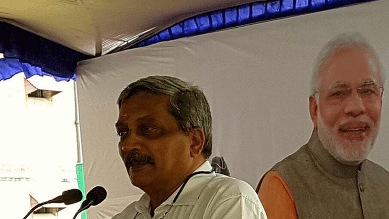 ಗೋವಾ ಮುಖ್ಯಮಂತ್ರಿಯಾಗಿ ನಾಳೆ ಪರ್ರಿಕರ್ ಪ್ರಮಾಣವಚನ ಗೋವಾ ಮುಖ್ಯಮಂತ್ರಿಯಾಗಿ ನಾಳೆ ಪರ್ರಿಕರ್ ಪ್ರಮಾಣವಚನ