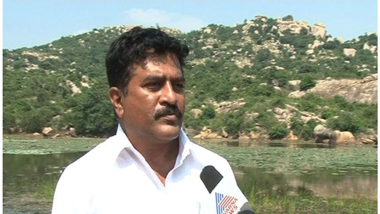 ಕೋಲಾರದ ಜಲಕ್ರಾಂತಿಕಾರ ಸೋಮಶೇಖರ ರೆಡ್ಡಿ: ಅಸಾಮಾನ್ಯ ಕನ್ನಡಿಗ ಕೋಲಾರದ ಜಲಕ್ರಾಂತಿಕಾರ ಸೋಮಶೇಖರ ರೆಡ್ಡಿ: ಅಸಾಮಾನ್ಯ ಕನ್ನಡಿಗ