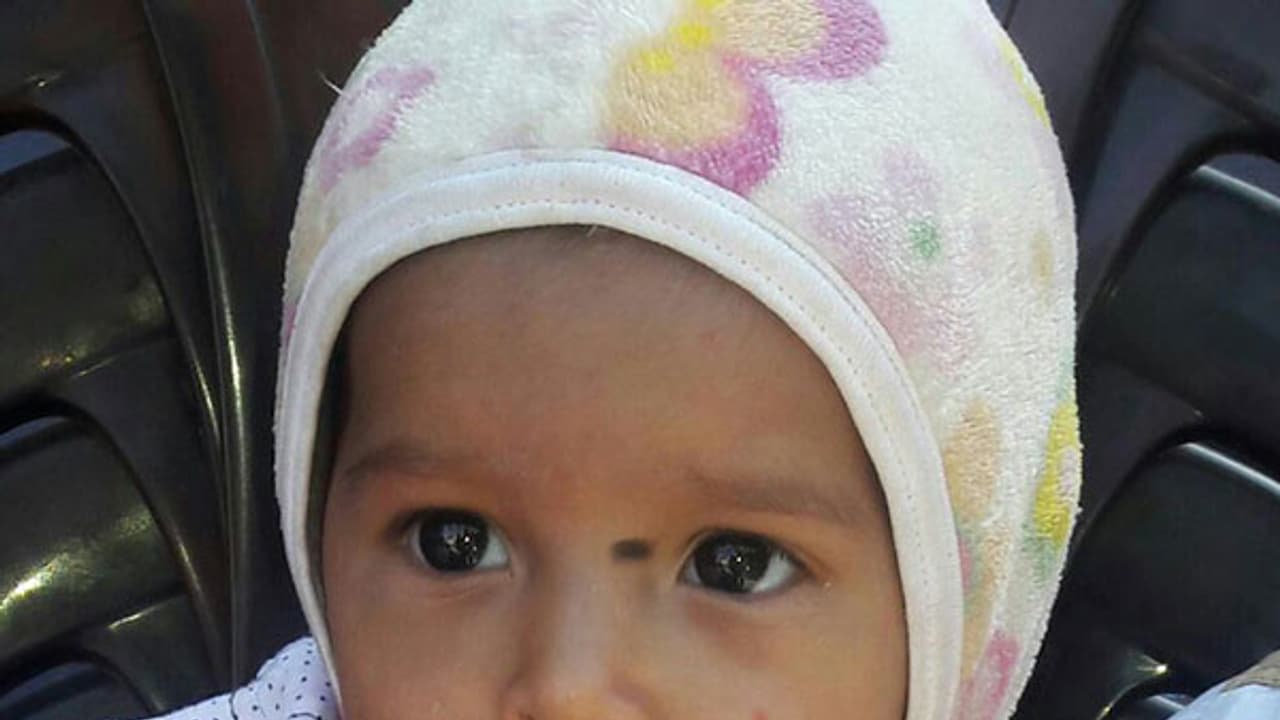 ಕಿಮ್ಸ್ ವೈದ್ಯರ ನಿರ್ಲಕ್ಷ್ಯಕ್ಕೆ ಮಗು ಬಲಿ: ಆರೋಪ ಕಿಮ್ಸ್ ವೈದ್ಯರ ನಿರ್ಲಕ್ಷ್ಯಕ್ಕೆ ಮಗು ಬಲಿ: ಆರೋಪ