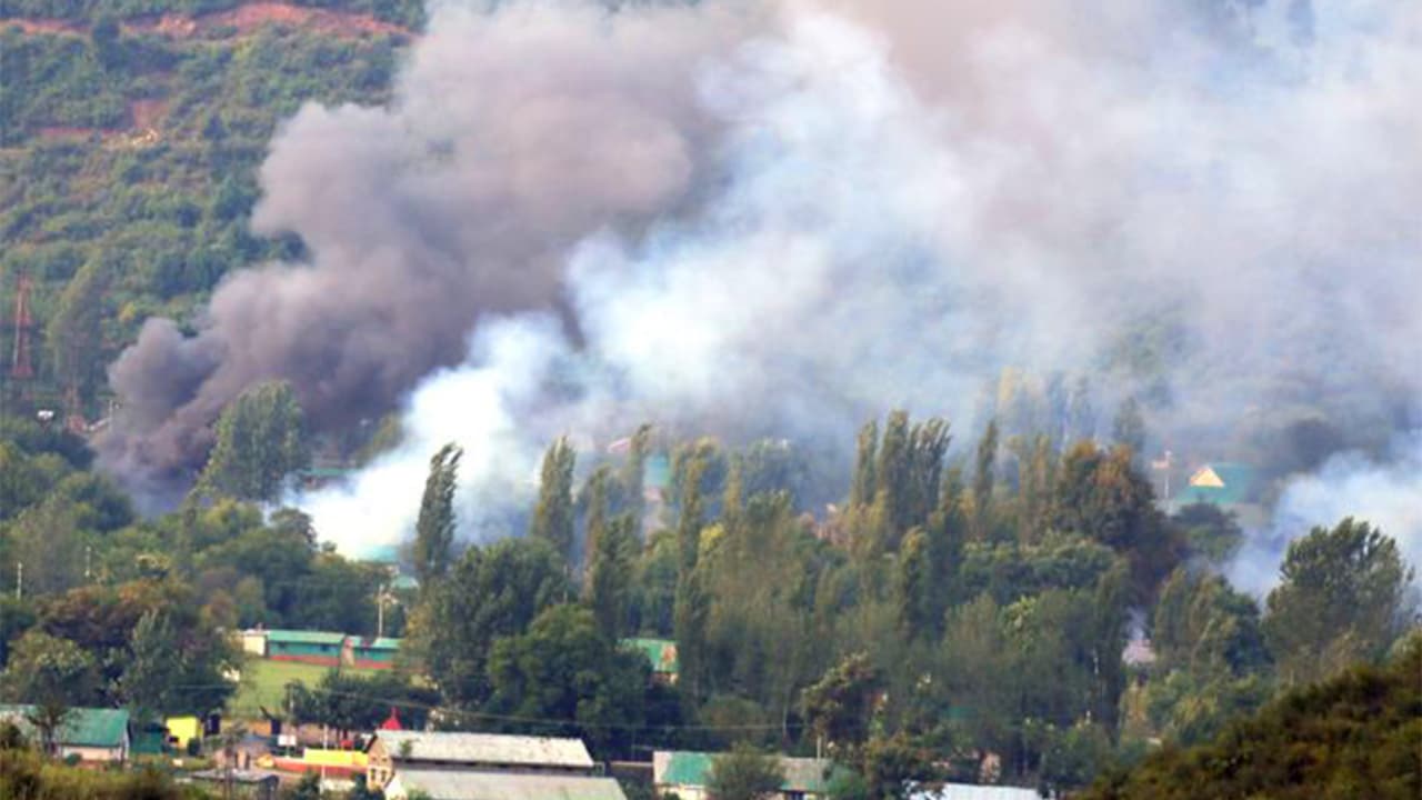 ಉಗ್ರರ ದಾಳಿಗೆ ಒಳಗಾದ ಸೇನಾ ನೆಲೆ ಕಮಾಂಡರ್ಗಳ ತಲೆದಂಡ! ಉಗ್ರರ ದಾಳಿಗೆ ಒಳಗಾದ ಸೇನಾ ನೆಲೆ ಕಮಾಂಡರ್ಗಳ ತಲೆದಂಡ!