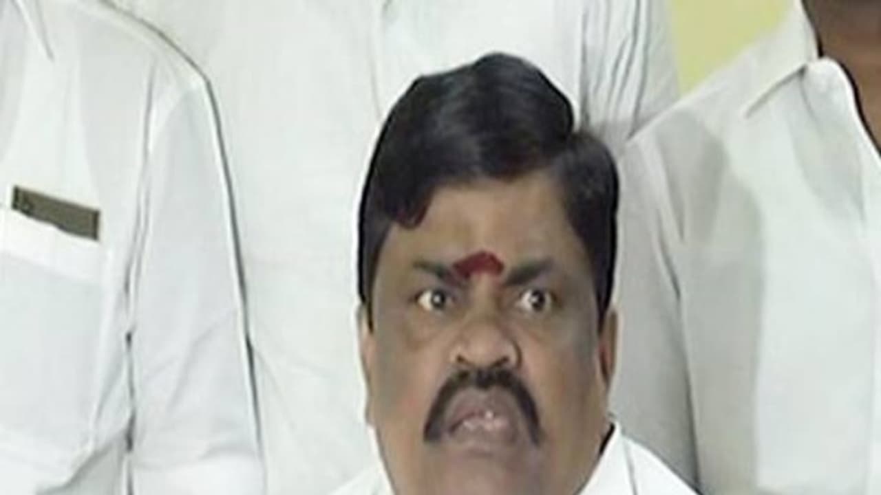 ஓ.பி.எஸ்., இ.பி.எஸ்., ஜெ., பற்றி தரம் இல்லாமல் பேசினால் பதிலடி தருவேன்... அமைச்சர்கே.டி.ஆர் ஆவேசம்..!