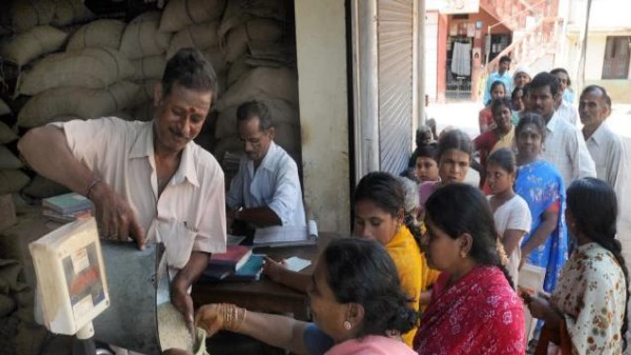 உணவு பாதுகாப்பு விதிகள் என்னென்ன தெரியுமா? உணவு பாதுகாப்பு விதிகள் என்னென்ன தெரியுமா?