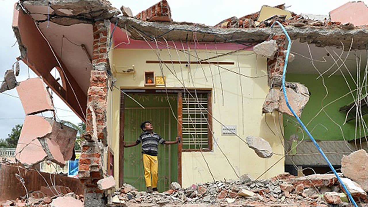 Citizens band together to resist BBMP demolitions, PIL filed Citizens band together to resist BBMP demolitions, PIL filed