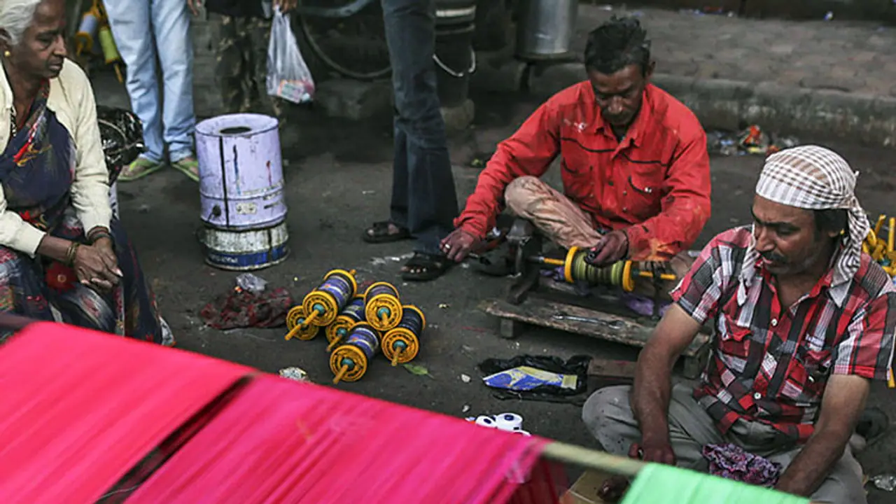 Kite Manja Slits Throat: ಮೊಪೆಡ್ ನಲ್ಲಿ ಬರುತ್ತಿದ್ದವನ ಪ್ರಾಣ ತೆಗೆದ ಗಾಳಿಪಟದ ದಾರ!