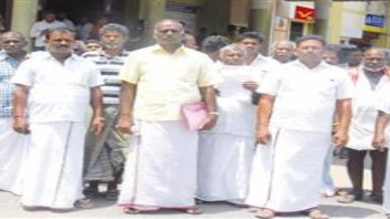 பொது கிணறு பட்டா போட்டு ஆக்கிரமிப்பு; மீட்டுத் தர ஆட்சியருக்கு மனு… பொது கிணறு பட்டா போட்டு ஆக்கிரமிப்பு; மீட்டுத் தர ஆட்சியருக்கு மனு…