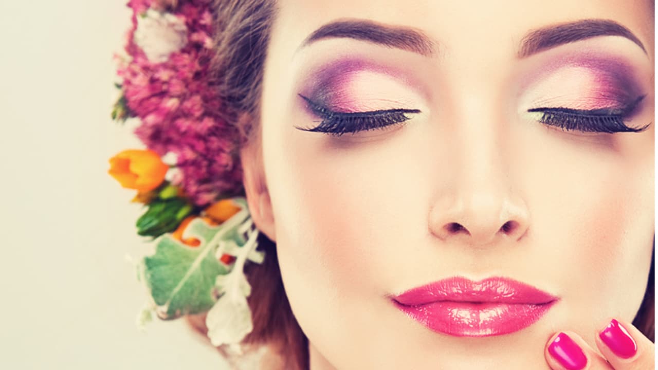 ಮುಖದ ಅಂದಕ್ಕೆ ಮನೆಯಲ್ಲಿಯೇ ಇದೆ ಪರಿಹಾರ ಮುಖದ ಅಂದಕ್ಕೆ ಮನೆಯಲ್ಲಿಯೇ ಇದೆ ಪರಿಹಾರ