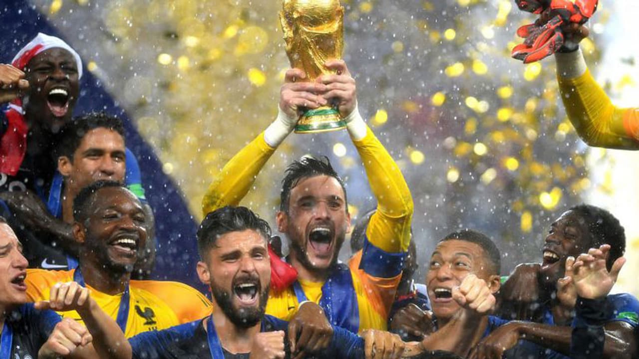 ഫിഫ റാങ്കിങ്: ആദ്യ സ്ഥാനങ്ങളില് മാറ്റമുണ്ടാവില്ല; ഇന്ത്യ മുന്നേറിയേക്കും ഫിഫ റാങ്കിങ്: ആദ്യ സ്ഥാനങ്ങളില് മാറ്റമുണ്ടാവില്ല; ഇന്ത്യ മുന്നേറിയേക്കും