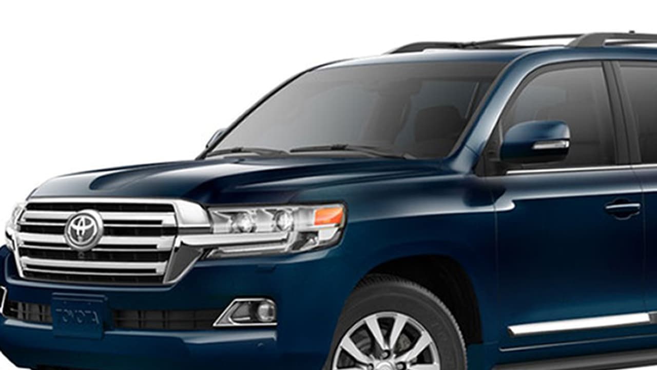 വാങ്ങാനാളില്ല, ഇന്നോവയുടെ വല്ല്യേട്ടന് ഇന്ത്യ വിടുന്നു! വാങ്ങാനാളില്ല, ഇന്നോവയുടെ വല്ല്യേട്ടന് ഇന്ത്യ വിടുന്നു!