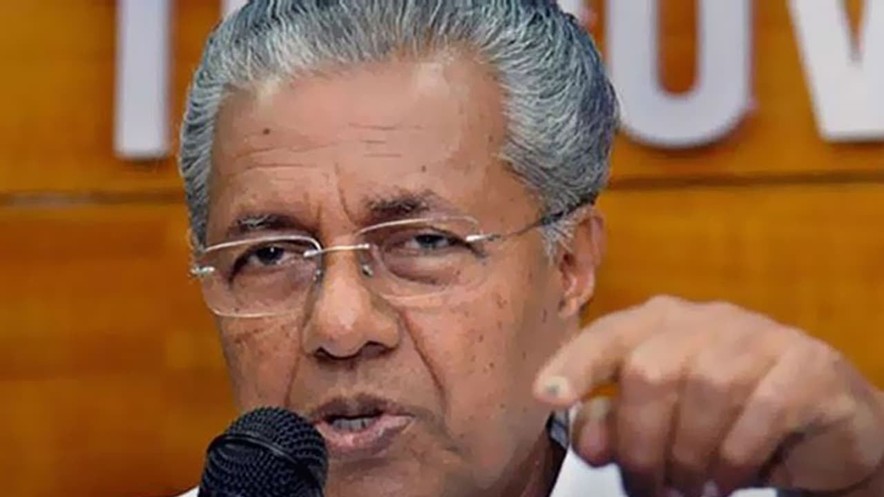 వరద నష్టం బడ్జెట్ ను మించిపోయింది:కేరళ సీఎం వరద నష్టం బడ్జెట్ ను మించిపోయింది:కేరళ సీఎం