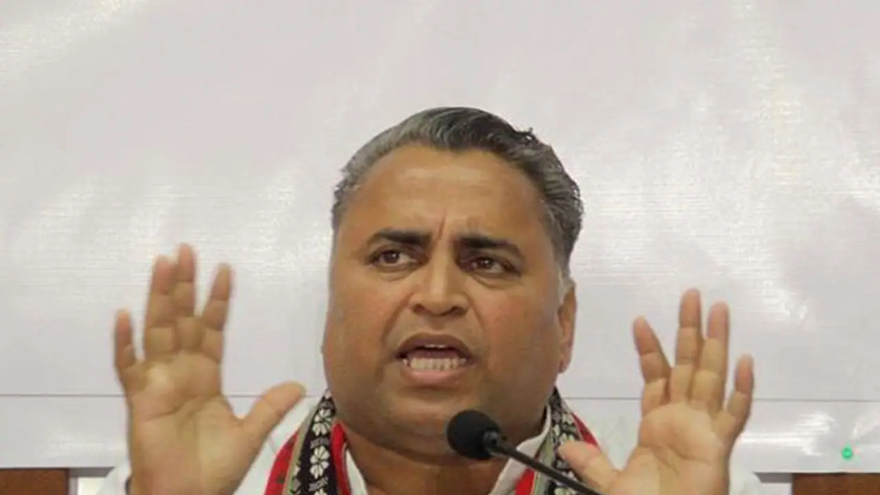 విశాఖ ఉక్కు ప్రైవేటీకరణ: చేతులెత్తేసిన ఏపీ బిజెపి నేతలు విశాఖ ఉక్కు ప్రైవేటీకరణ: చేతులెత్తేసిన ఏపీ బిజెపి నేతలు