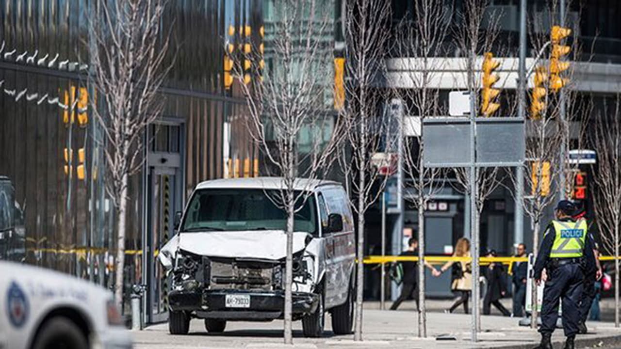 ടൊറണ്ടോ ആക്രമണം; അക്രമി ഫേസ്ബുക്കിലൂടെ രഹസ്യ സന്ദേശമയച്ചതായി കണ്ടെത്തല് ടൊറണ്ടോ ആക്രമണം; അക്രമി ഫേസ്ബുക്കിലൂടെ രഹസ്യ സന്ദേശമയച്ചതായി കണ്ടെത്തല്