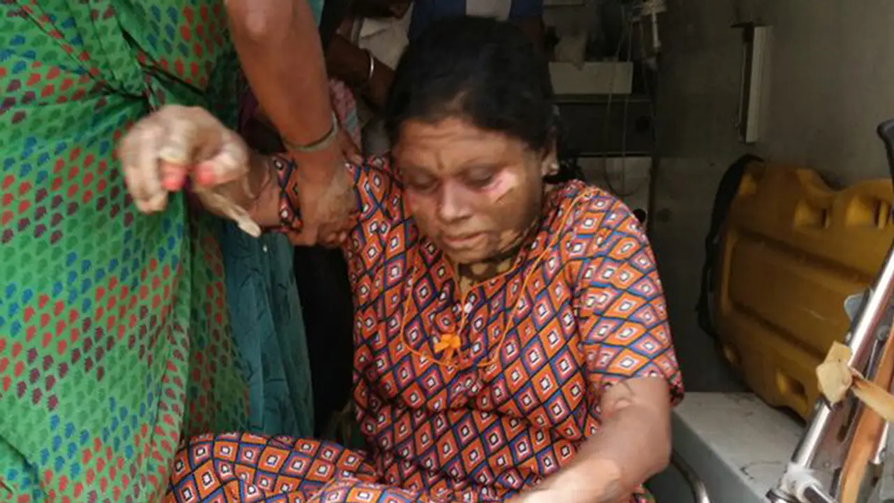 Husband sets teacher on fire in classroom! Husband sets teacher on fire in classroom!