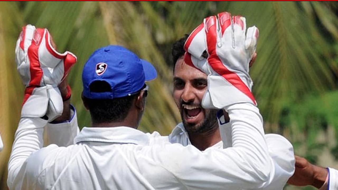 ಕನ್ನಡಿಗರ ದಾಳಿಗೆ ಮತ್ತೆ ಕುಸಿದ ರಾಜಸ್ಥಾನ; ಜಯದ ಹೊಸ್ತಿಲಲ್ಲಿ ಕರ್ನಾಟಕ ಕನ್ನಡಿಗರ ದಾಳಿಗೆ ಮತ್ತೆ ಕುಸಿದ ರಾಜಸ್ಥಾನ; ಜಯದ ಹೊಸ್ತಿಲಲ್ಲಿ ಕರ್ನಾಟಕ